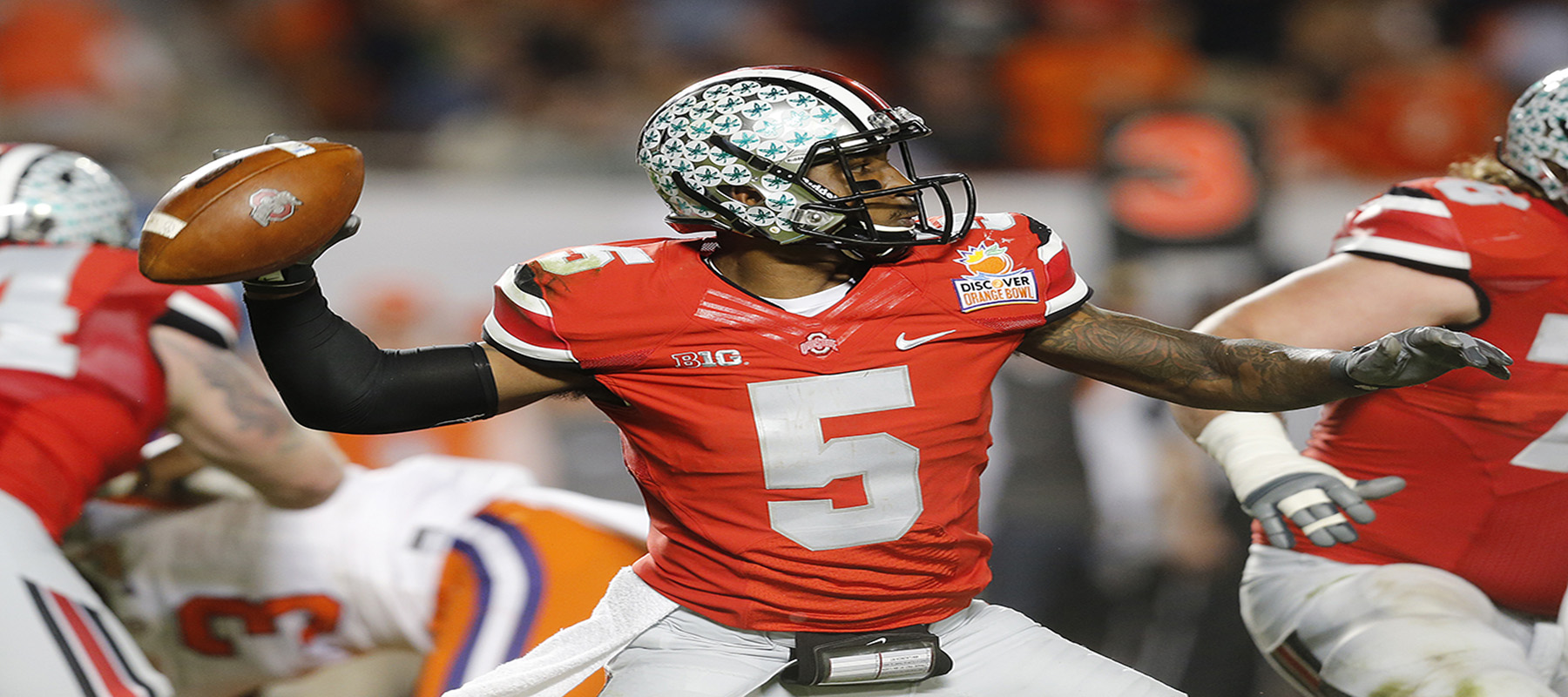 MIAMI GARDENS, FL - JANUARY 3: Braxton Miller #5 of the Ohio State Buckeyes throws the ball against the Clemson Tigers during the 2014 Discover Orange Bowl at Sun Life Stadium on January 3, 2014 in Miami, (Photo by Joel Auerbach/Getty Images) *** Local Caption *** Braxton Miller