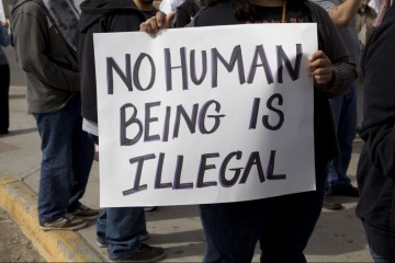 S.B.1070-Illegal-immigration-rally-sign