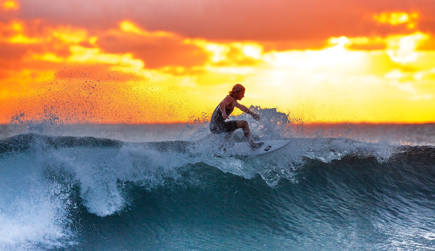Los cinco mejores lugares para surfear en verano