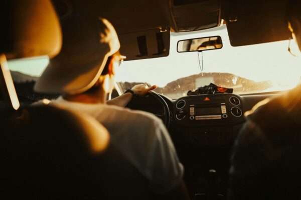 How_To_Deal_With_Car_Trouble_Road_Safety