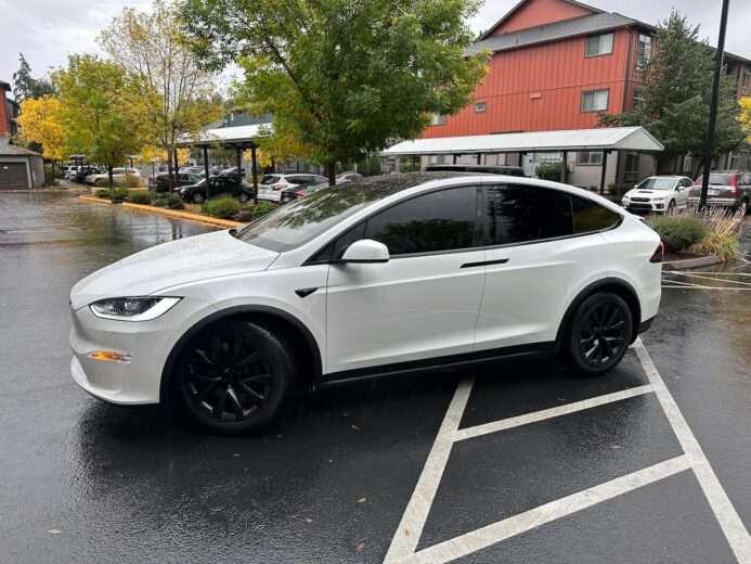 tinted_windows_car_automobile